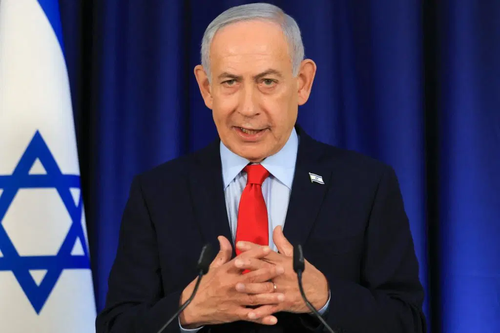 Netanyahu visits town hit by Iran strike, vows to target Iranian leaders