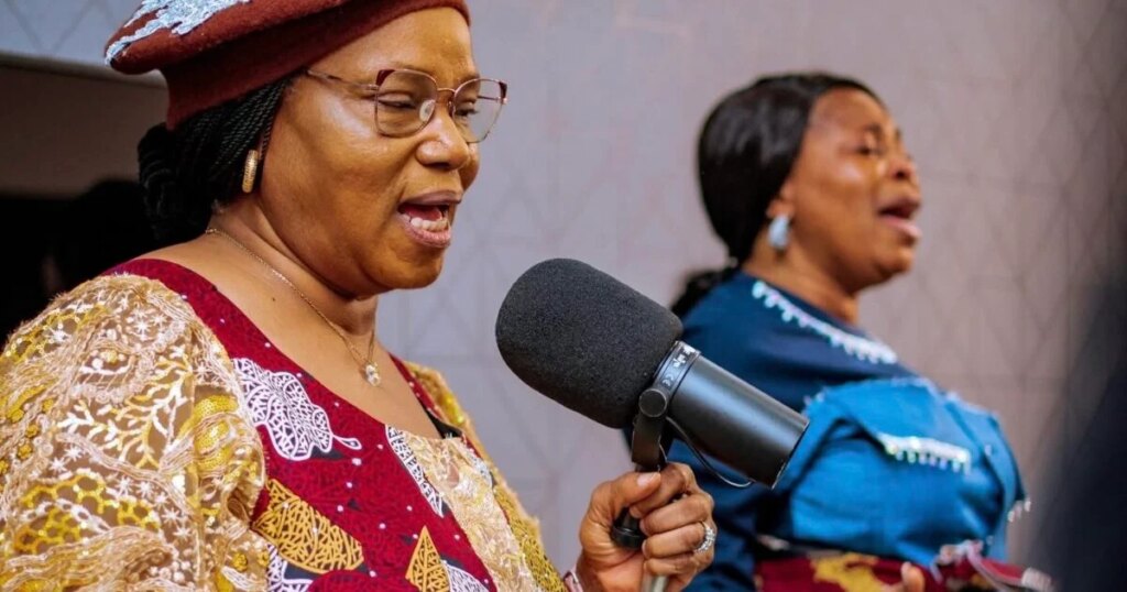 Tope Alabi mourns the death of gospel singer Toun Soetan