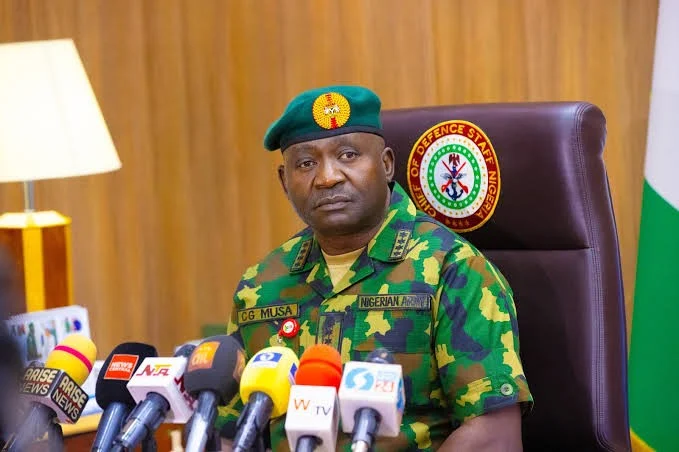 FG to embed journalists with troops during operations