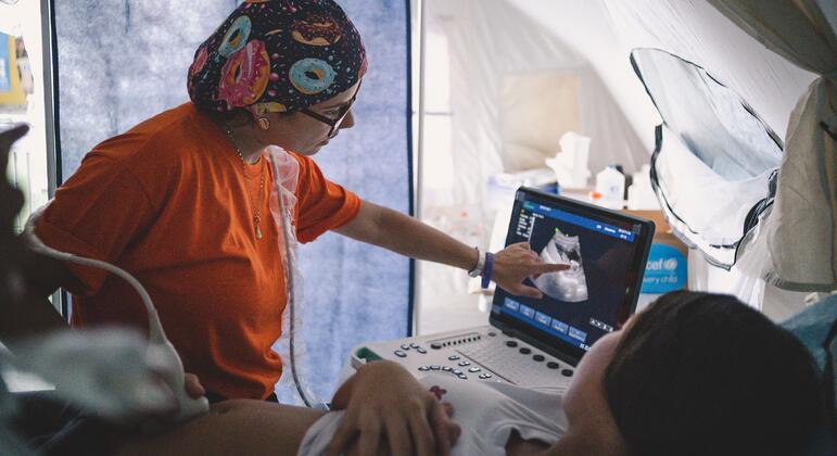 ‘I consider it a miracle’: Pregnant woman pulled from post-quake rubble in Venezuela