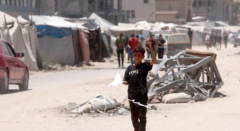 Four children killed as separate attacks in Gaza destroy aid supplies