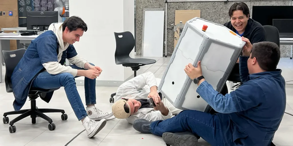 EPICS in IEEE Team Builds Portable Educational Platform