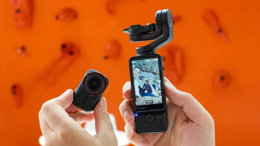 The Hohem Eyepic 2-in-1 camera separated from its gimbal at IFA 2026.