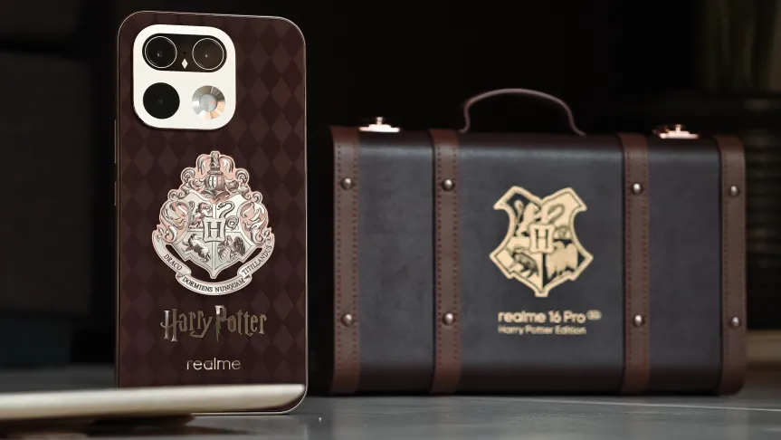 Realme 16 Pro 5G Harry Potter Edition phone and its trunk case.